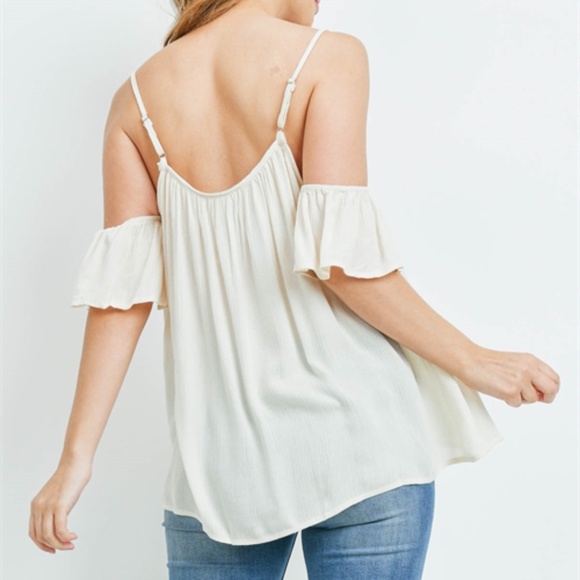 Cold Shoulder Boho Style top - Picture 3 of 9